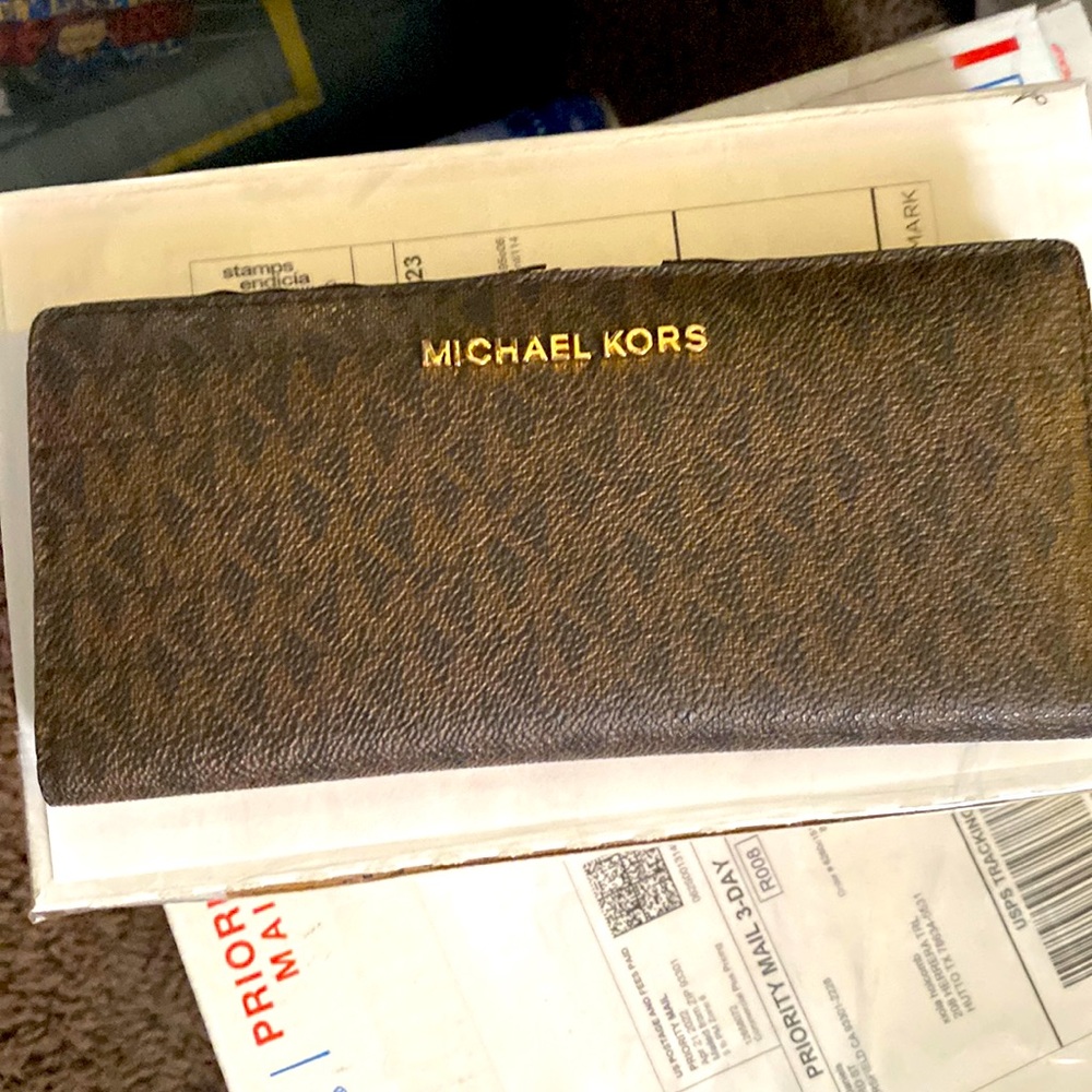 MK wallet
